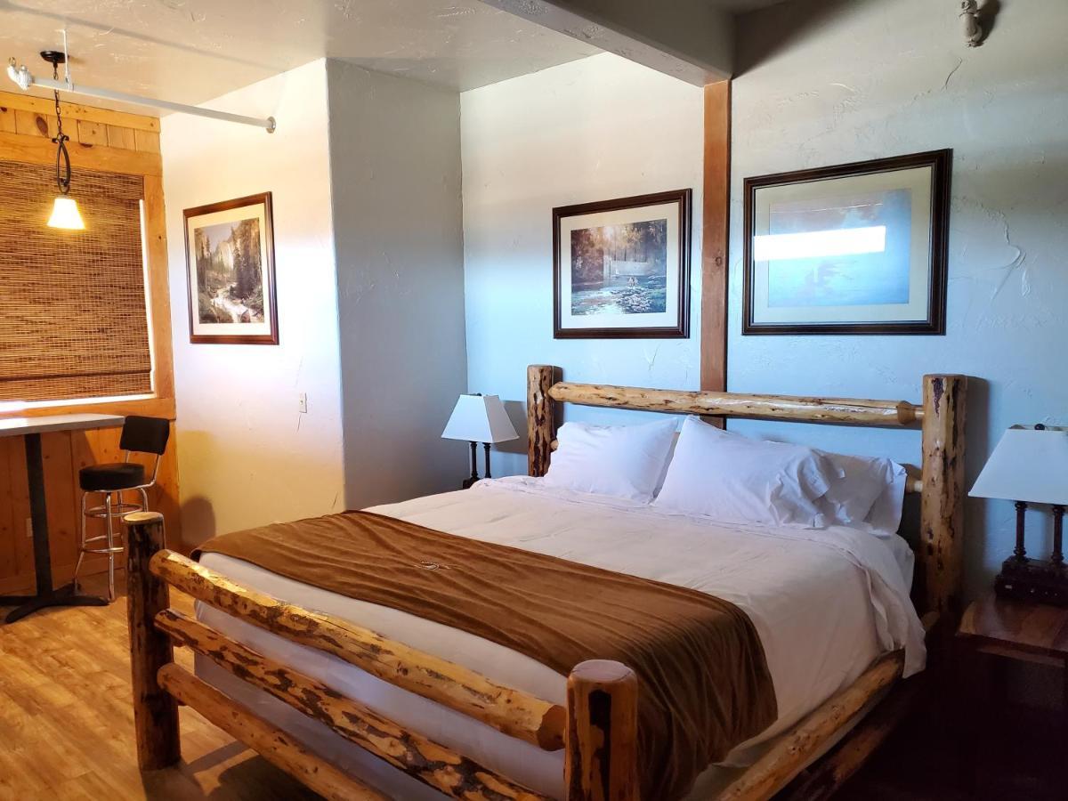 Buffalo Lodge Of Bigfork Ngoại thất bức ảnh