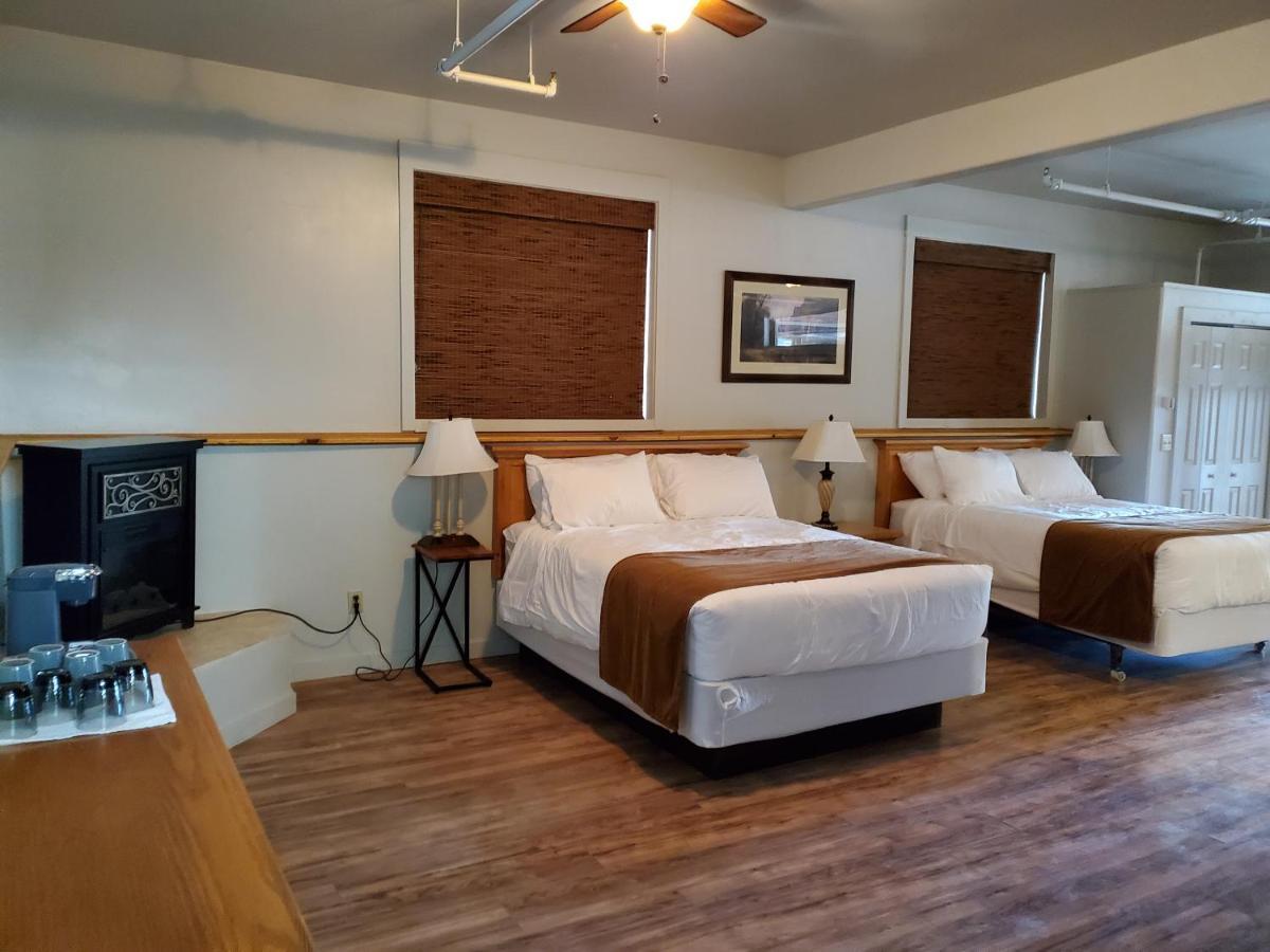 Buffalo Lodge Of Bigfork Ngoại thất bức ảnh