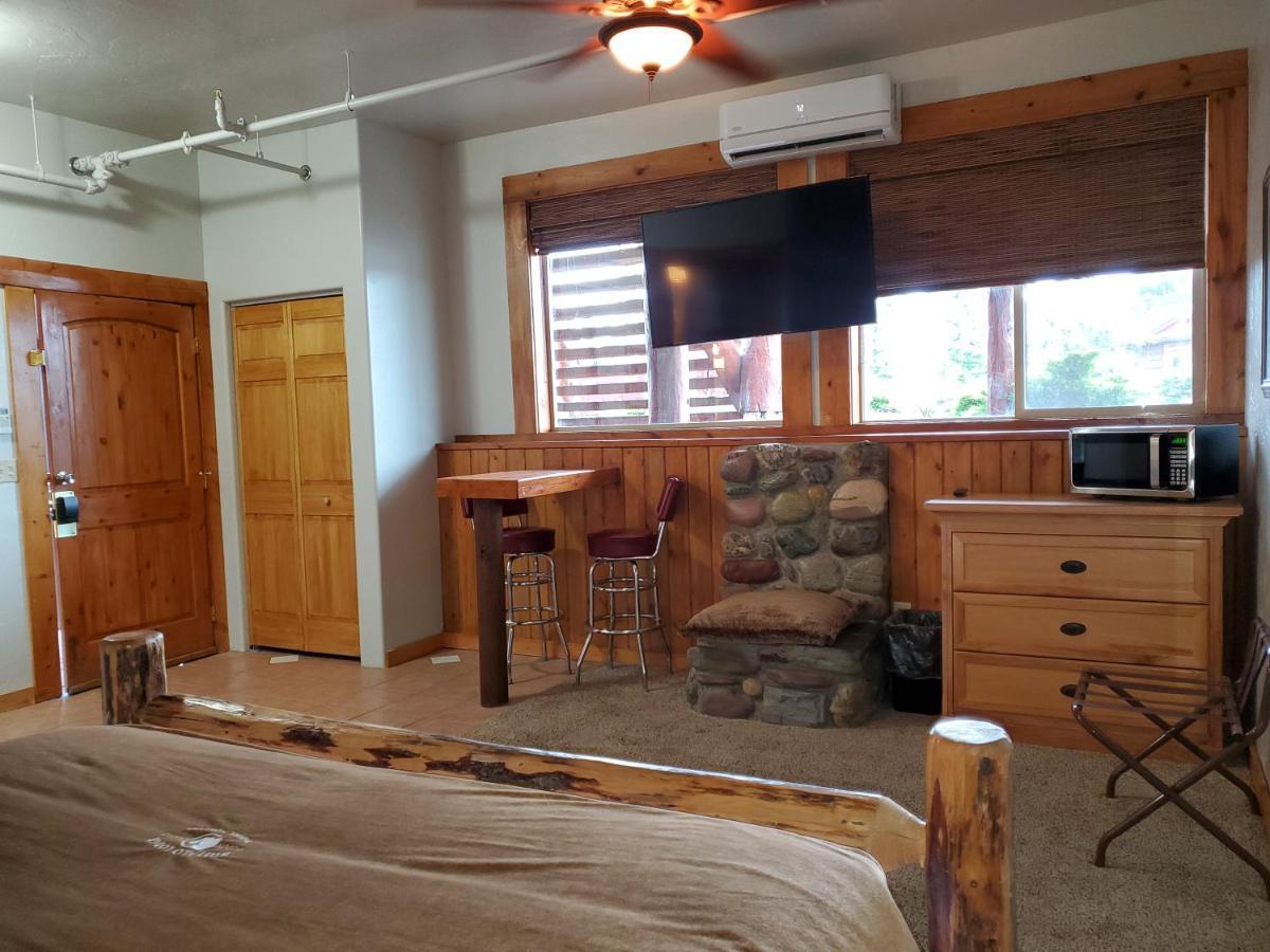 Buffalo Lodge Of Bigfork Ngoại thất bức ảnh